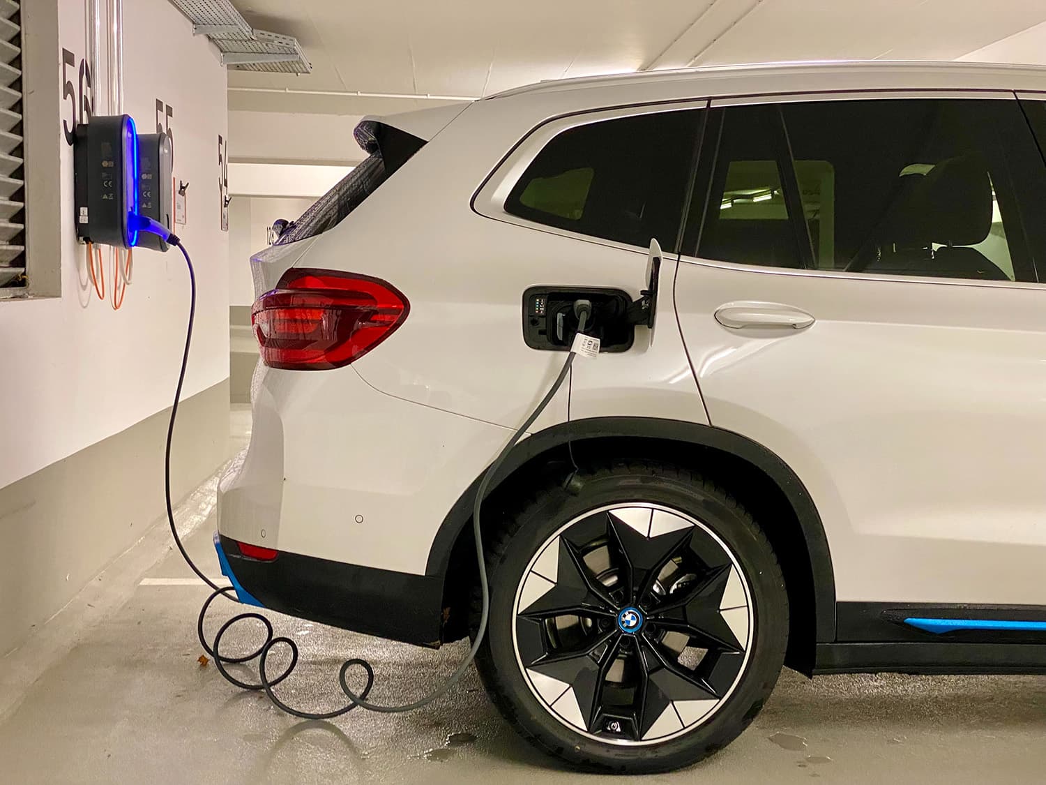 Leasing af elbil: De 9 mest interessante elbiler til flexleasing lige nu (2022). BMW-iX3-leasing-elbil-1