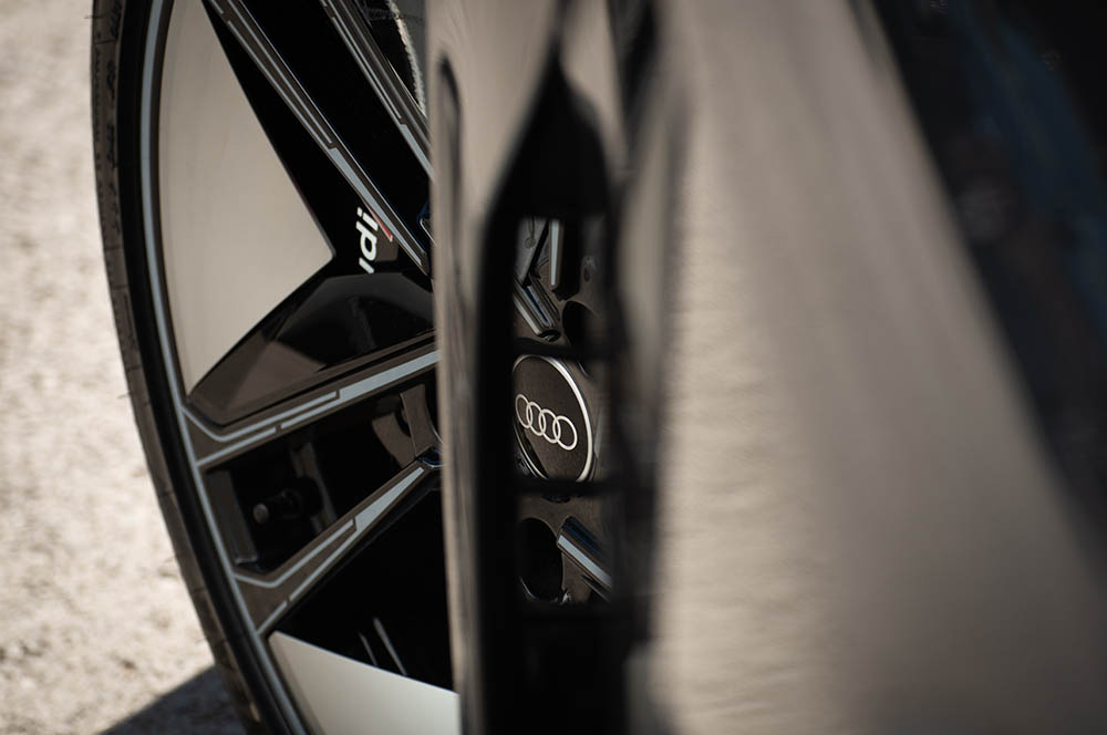 Audi Q8 e-tron leasing - elektrisk luksus-SUV med små kompromiser Audi-Q8-e-tron-leasing-faelg