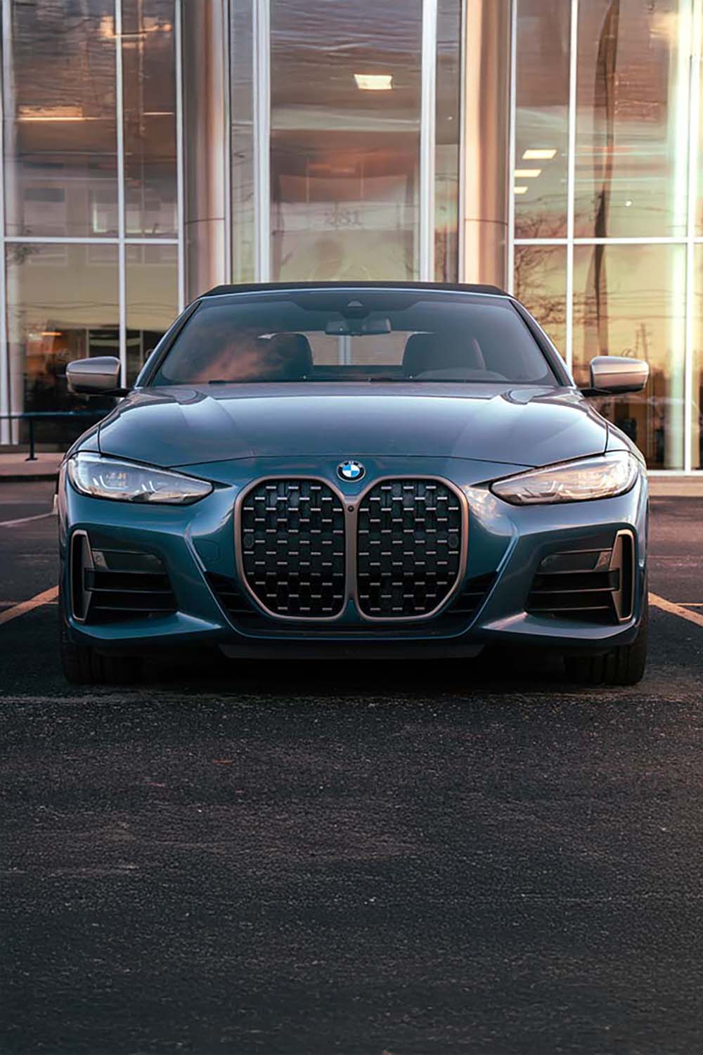 BMW-i4-forfra