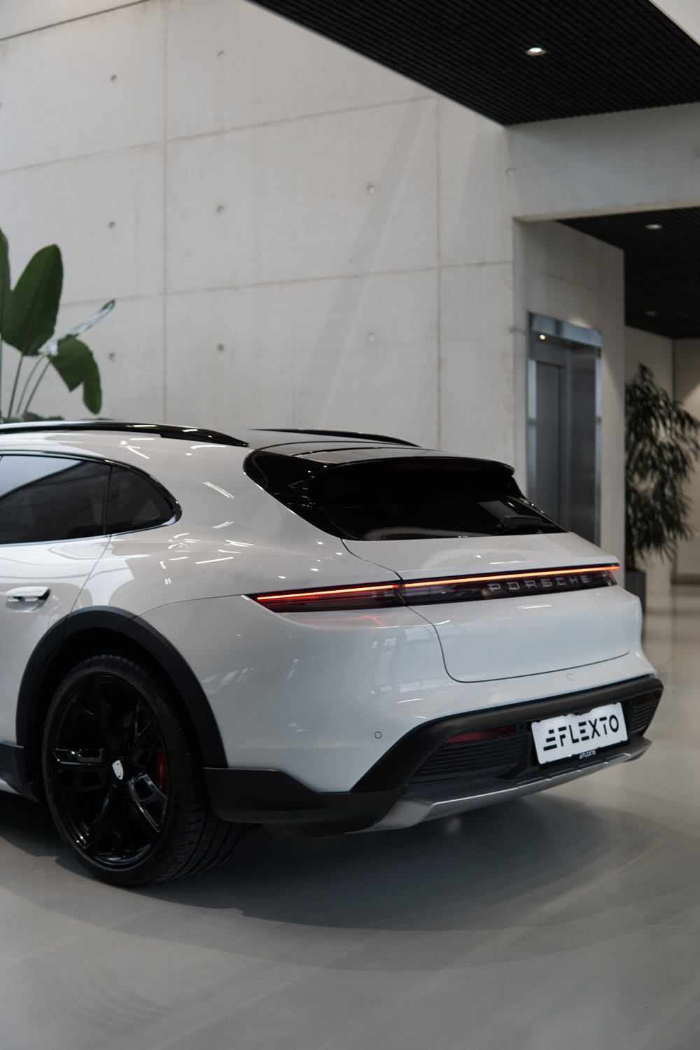 Porsche Taycan leasing Porsche-Taycan-leasing-7